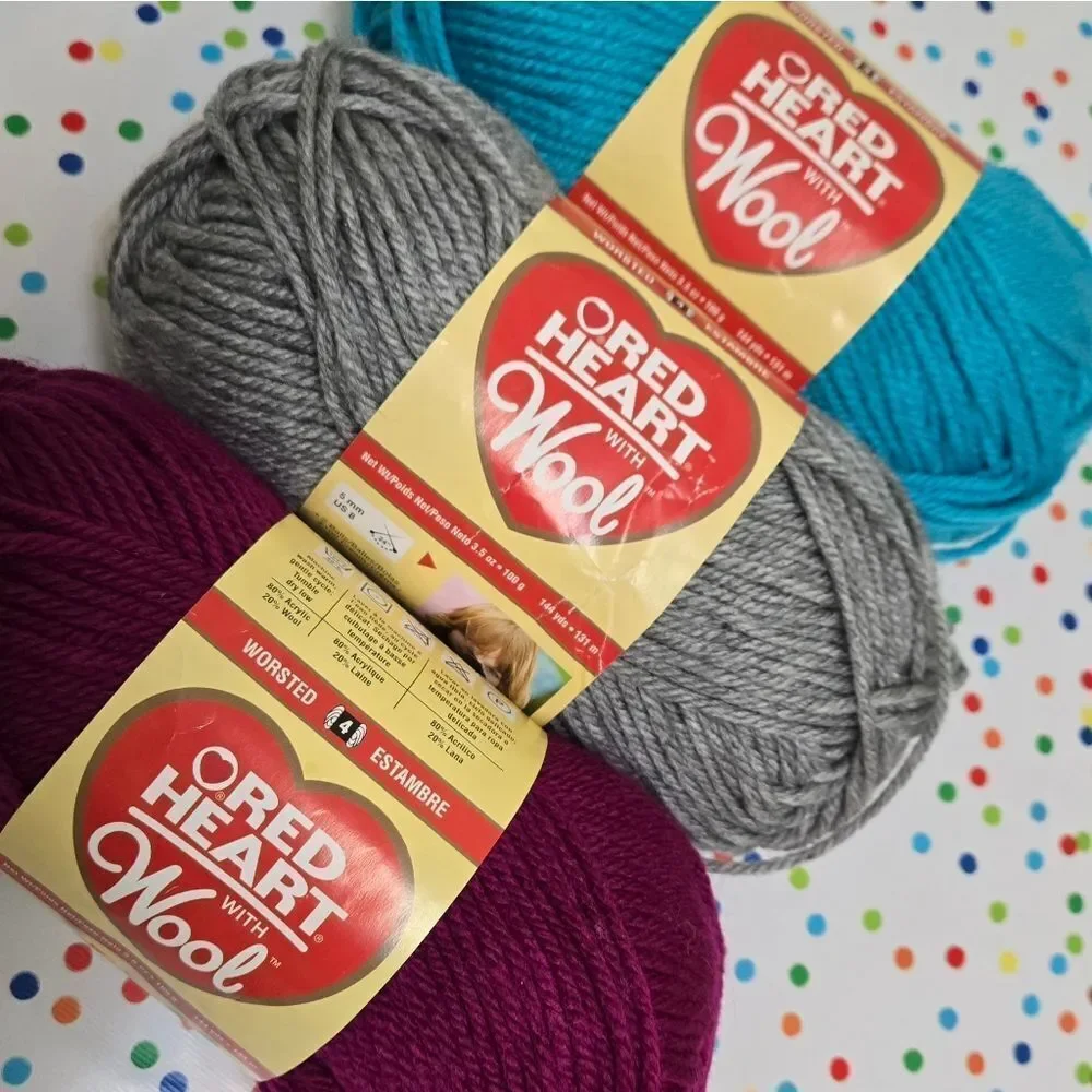 Red Heart Yarn Wool Bundle, TROPICAL NICKEL DHALIA